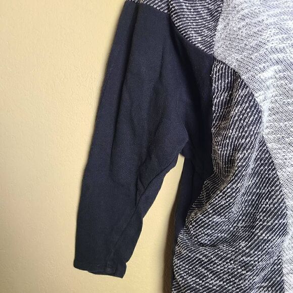 Chloe K. Oversized Sweater   - Picture 3 of 7